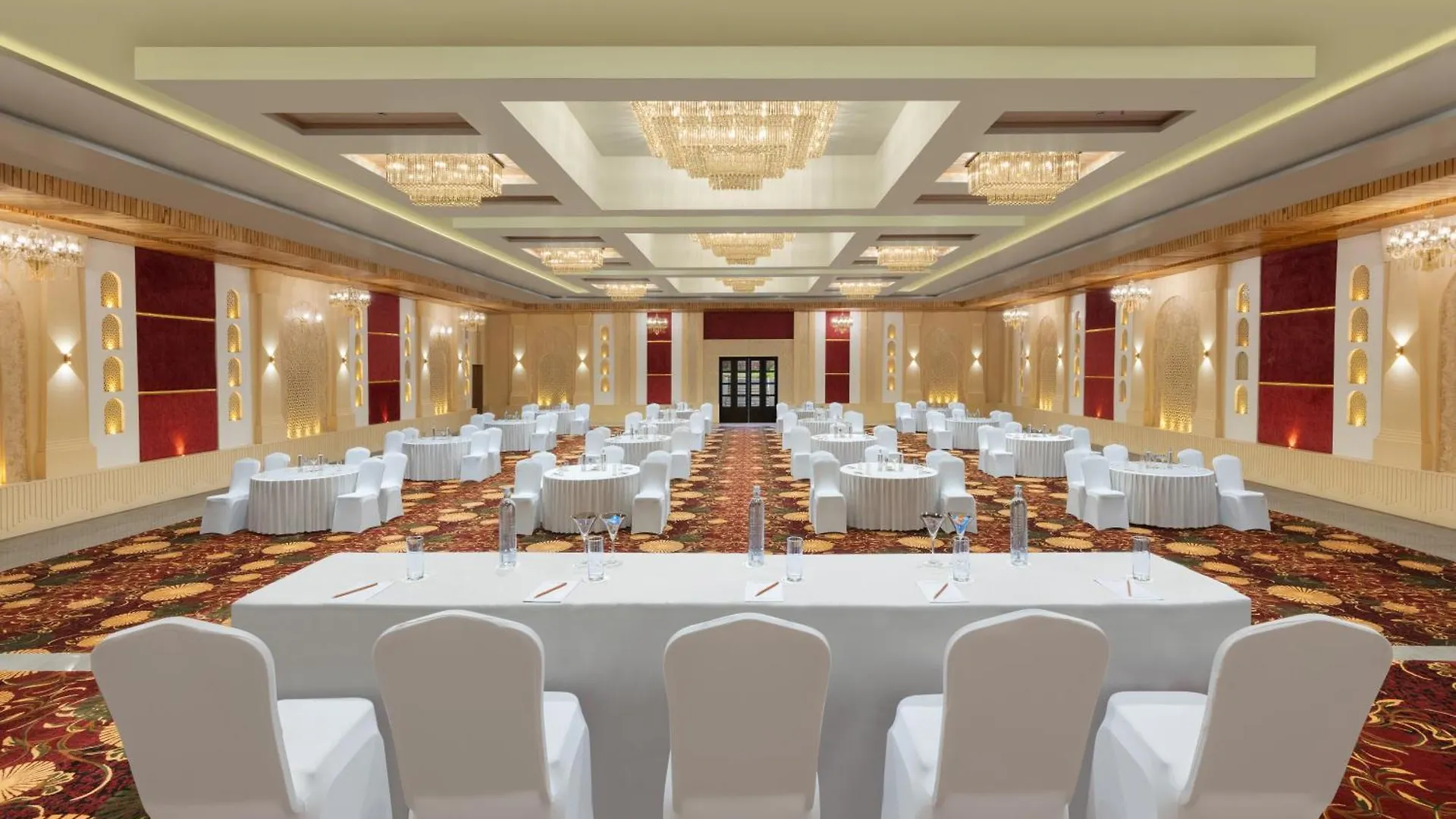 Hotel Essentia Luxury Resort & Spa Udaipur