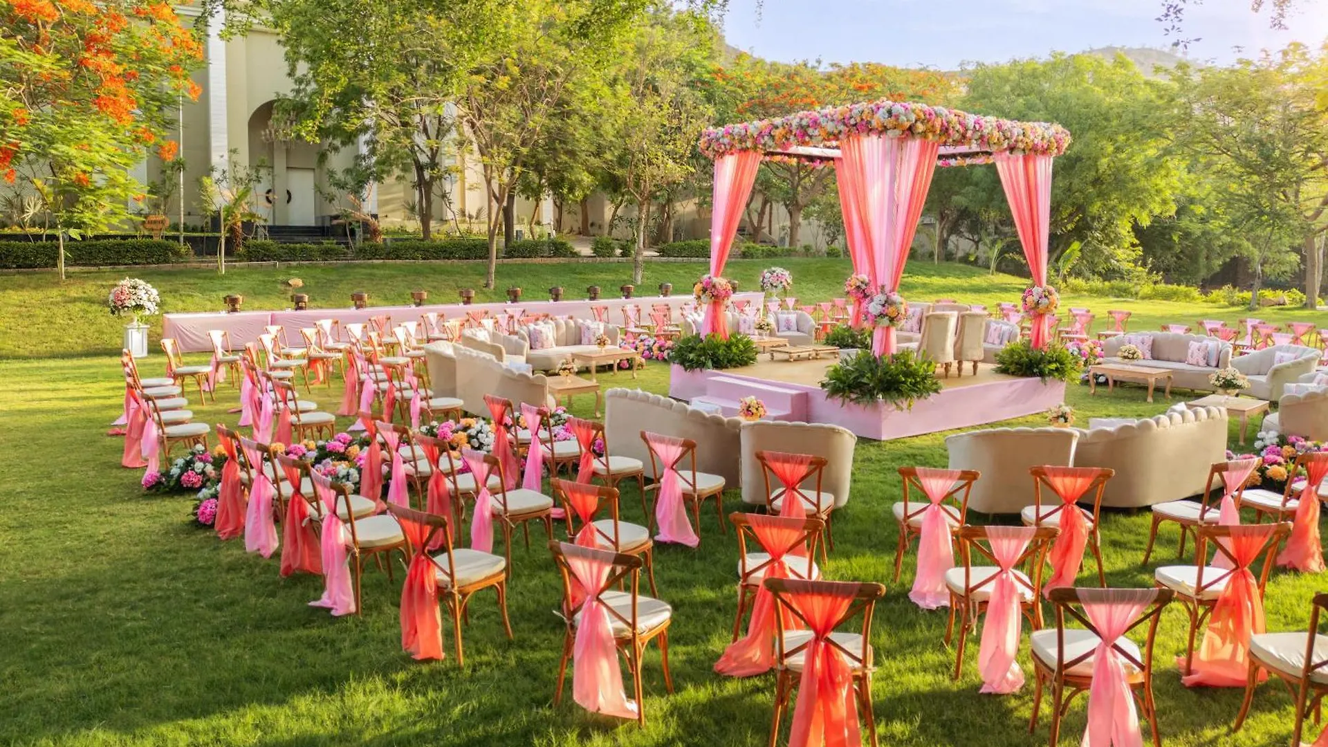 Hotel Essentia Luxury Resort & Spa Udaipur