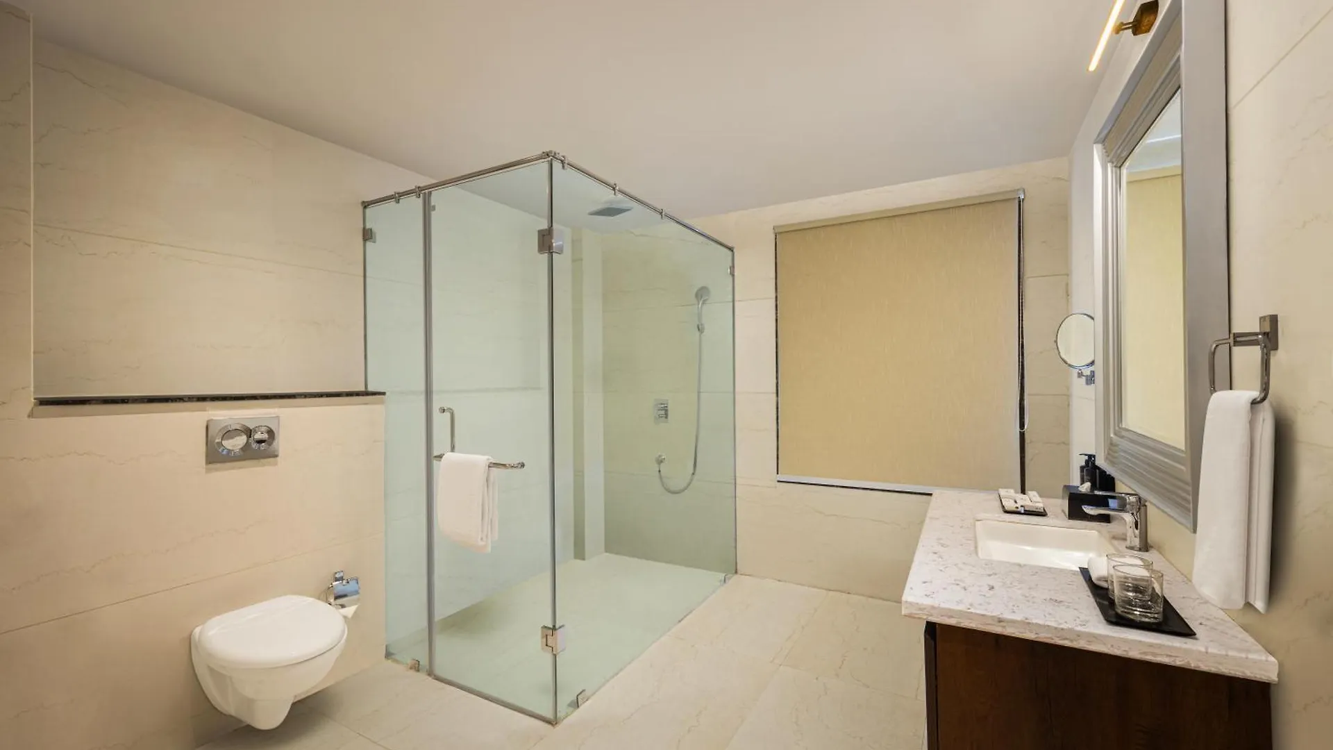 Hotel Essentia Luxury Resort & Spa Udaipur