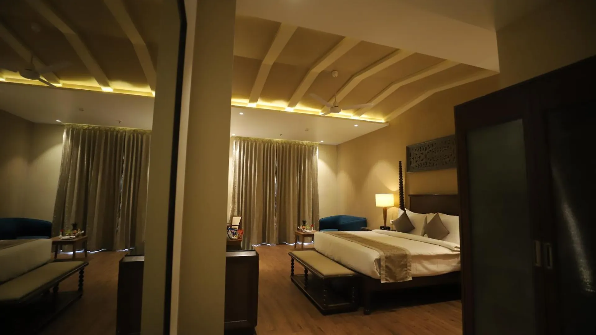 Hotel Essentia Luxury Resort & Spa Udaipur