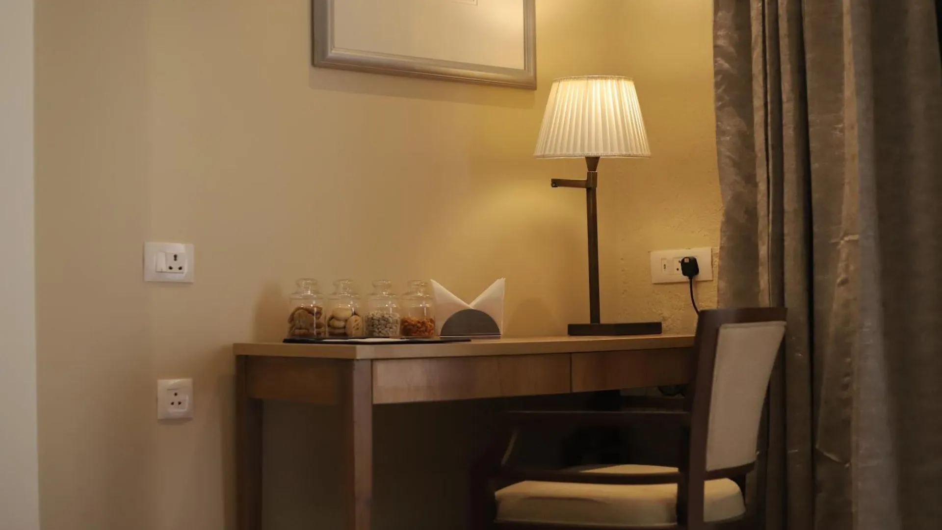 Hotel Essentia Luxury Resort & Spa Udaipur